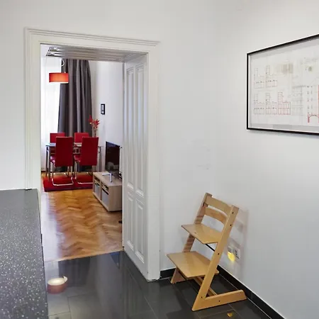 Stadthalle - Familycityapartment Vienna Exterior photo